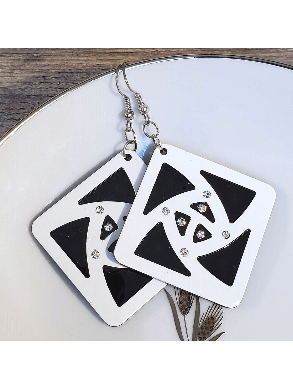 Vintage Y2K White Black Lucite Austrian Crystal Large Diamond Rhombus Earrings - Picture 9 of 10